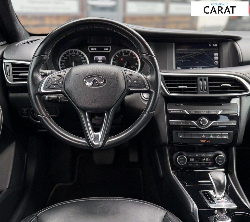 Infiniti Q30 2017