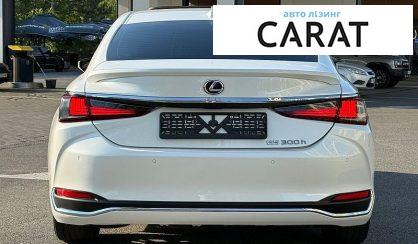 Lexus ES 2020