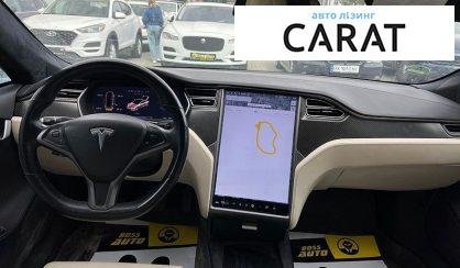 Tesla Model S 2020