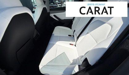Tesla Model Y 2025