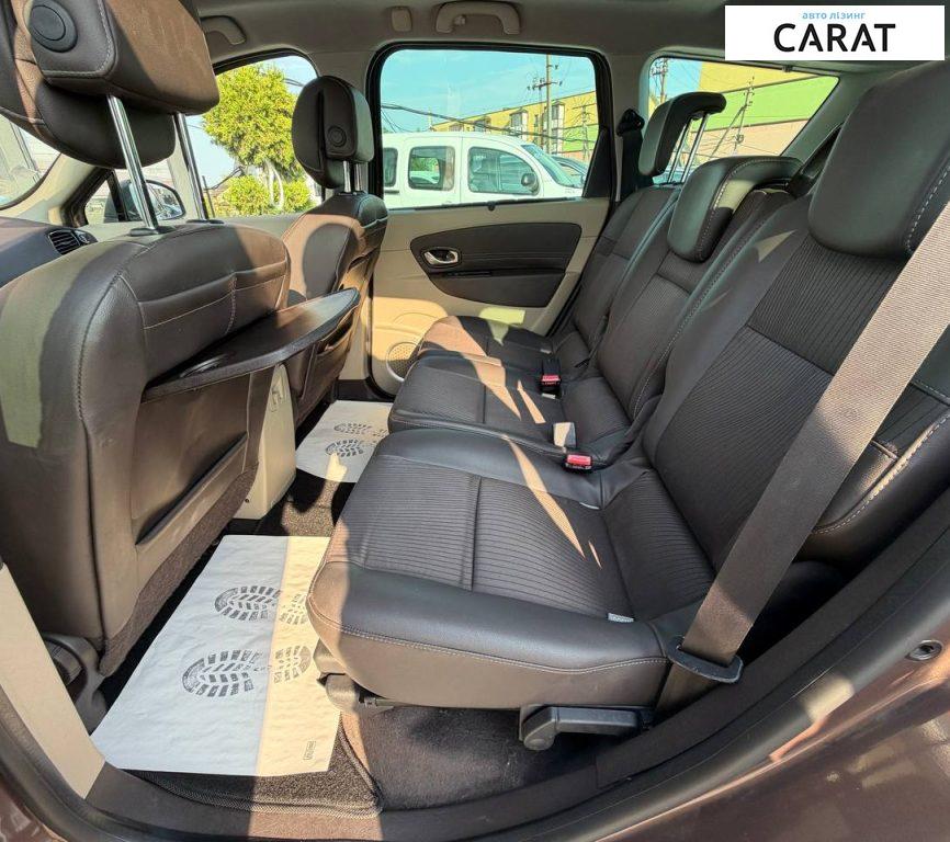 Renault Grand Scenic 2011