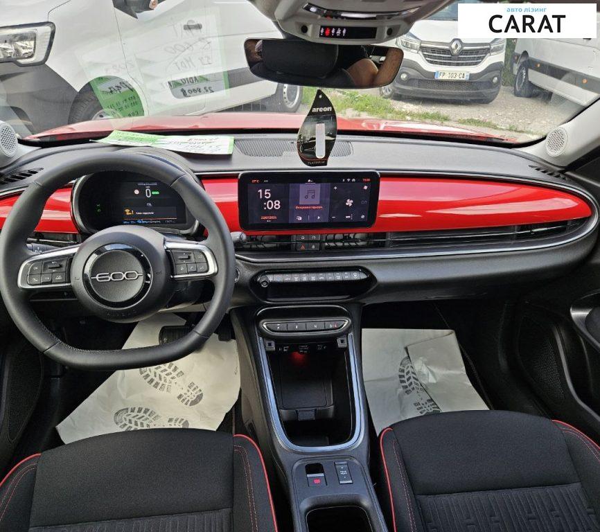 Fiat 600 2023