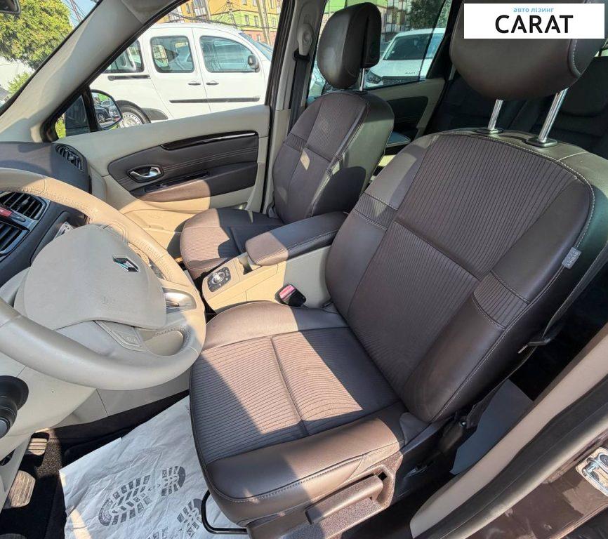 Renault Grand Scenic 2011