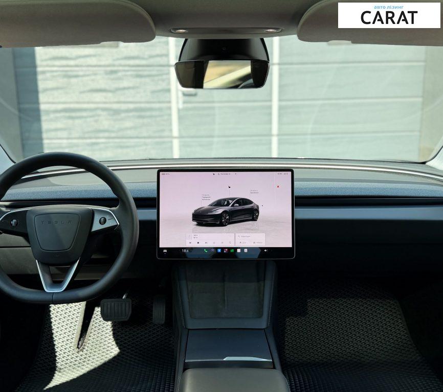 Tesla Model 3 2024