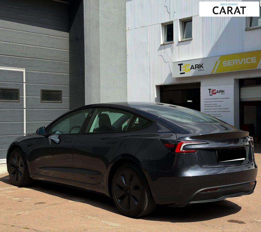 Tesla Model 3 2025
