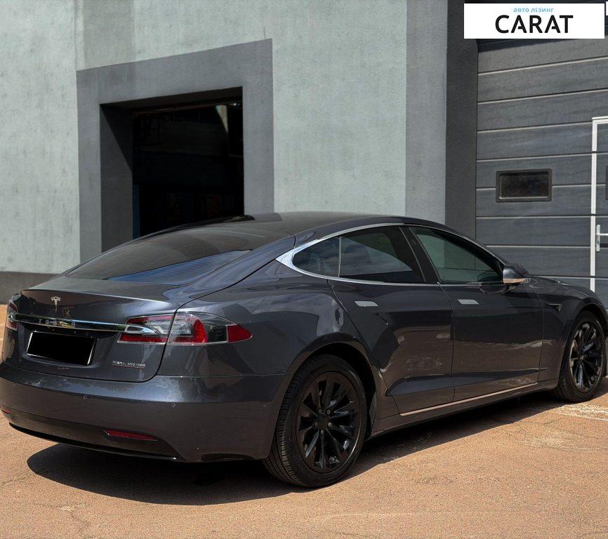 Tesla Model S 2019
