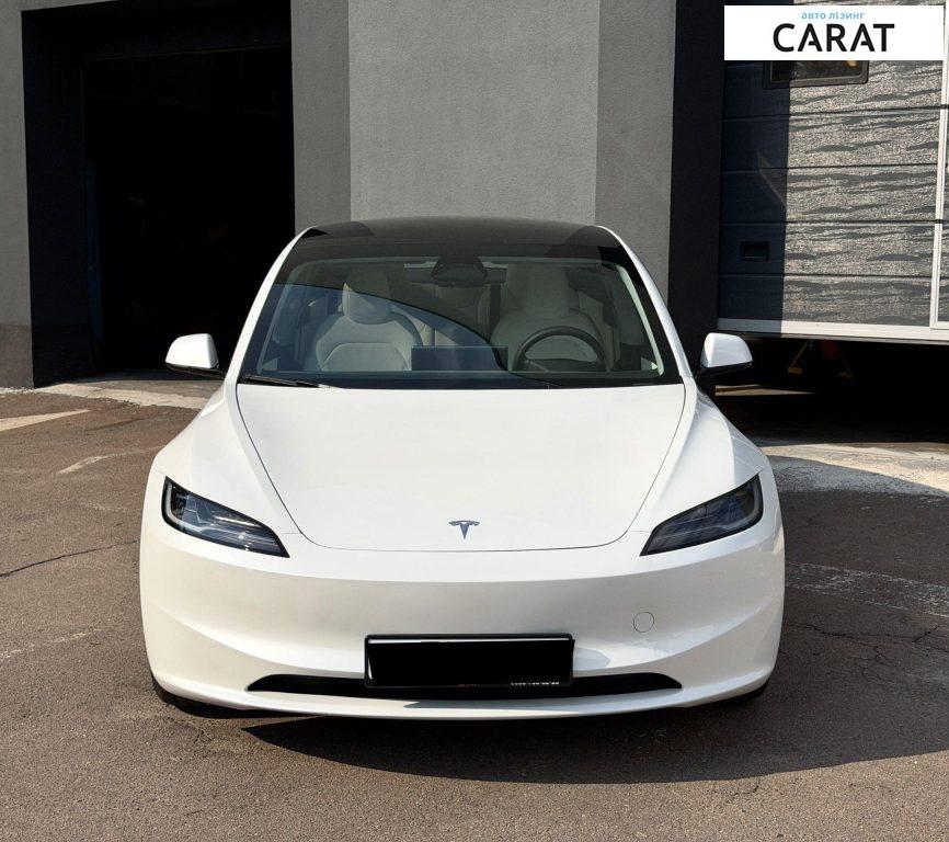 Tesla Model 3 2024