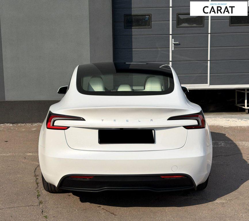 Tesla Model 3 2024