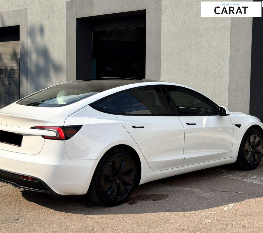 Tesla Model 3 2024