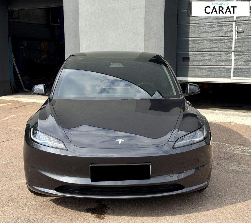 Tesla Model 3 2024