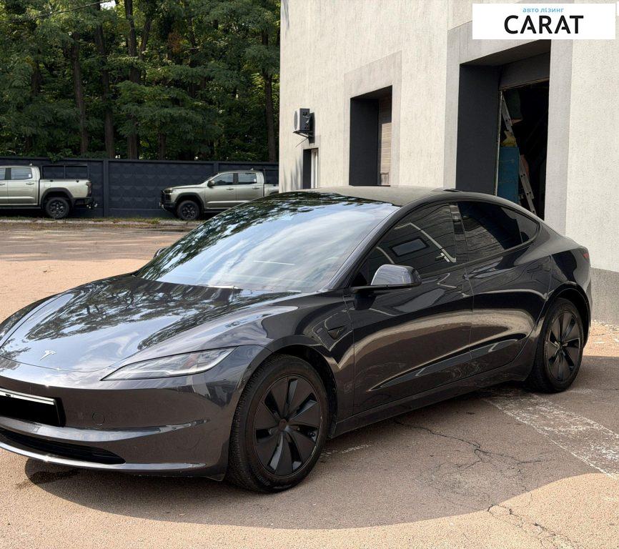 Tesla Model 3 2024