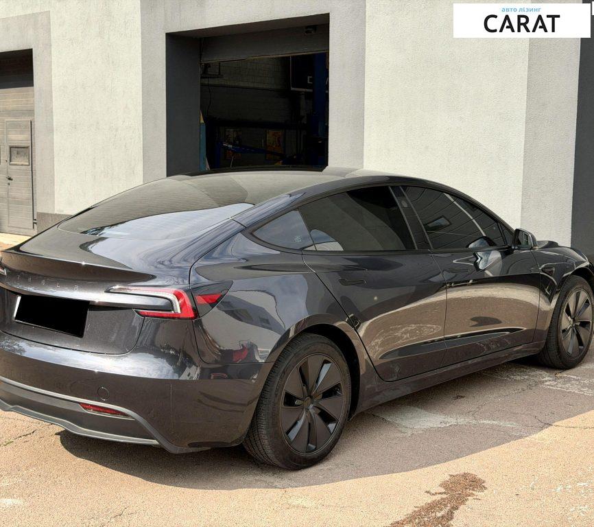 Tesla Model 3 2024