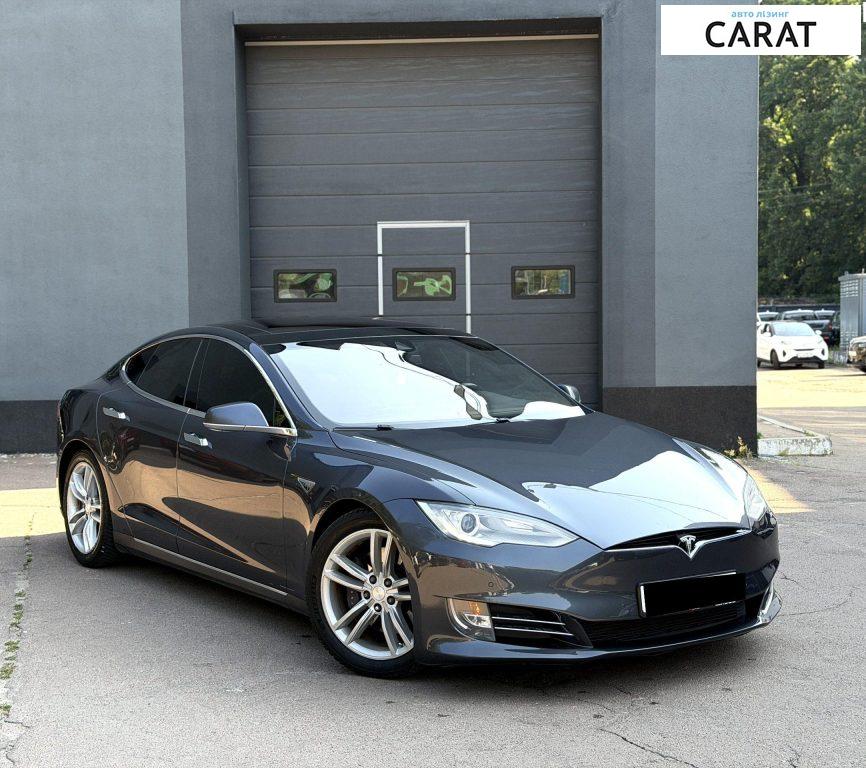 Tesla Model S 2015