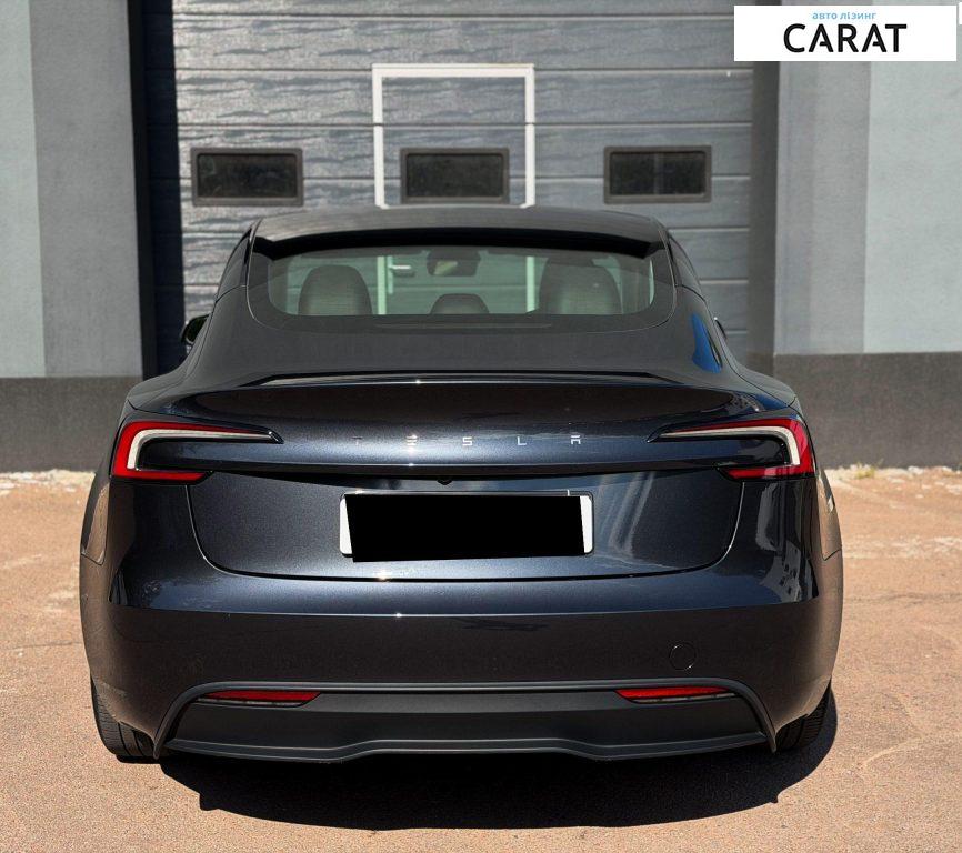 Tesla Model 3 2024