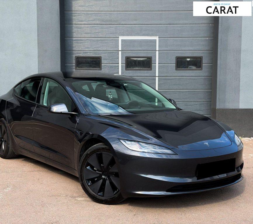 Tesla Model 3 2024