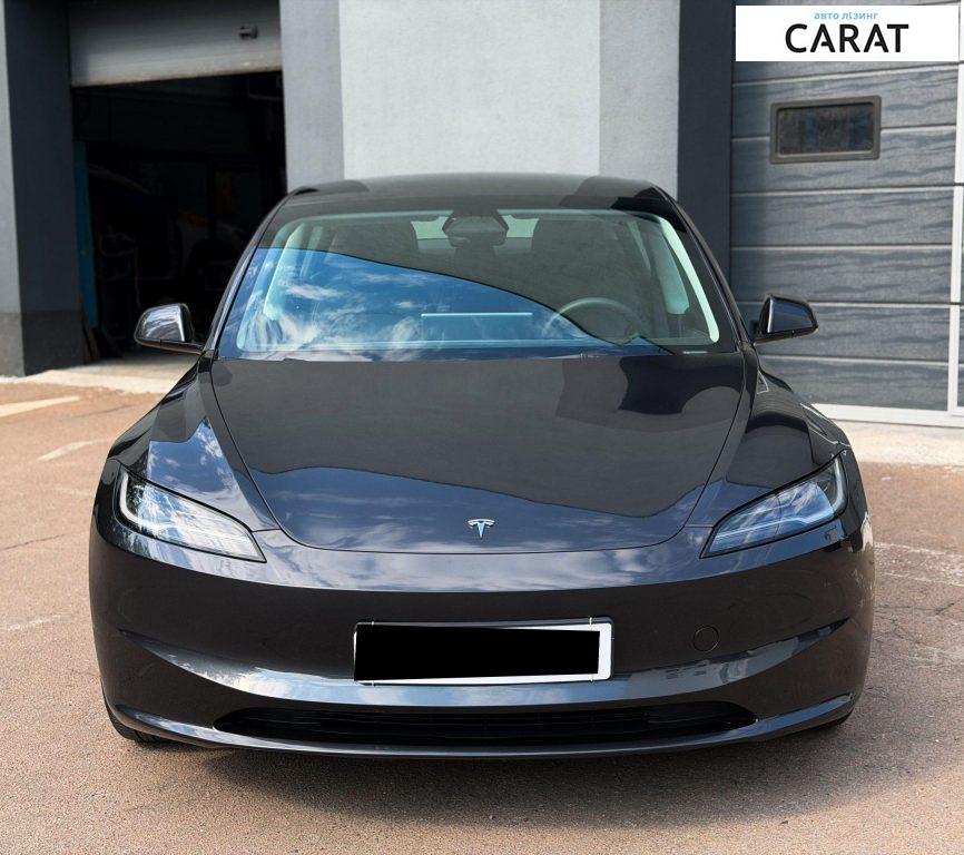 Tesla Model 3 2024