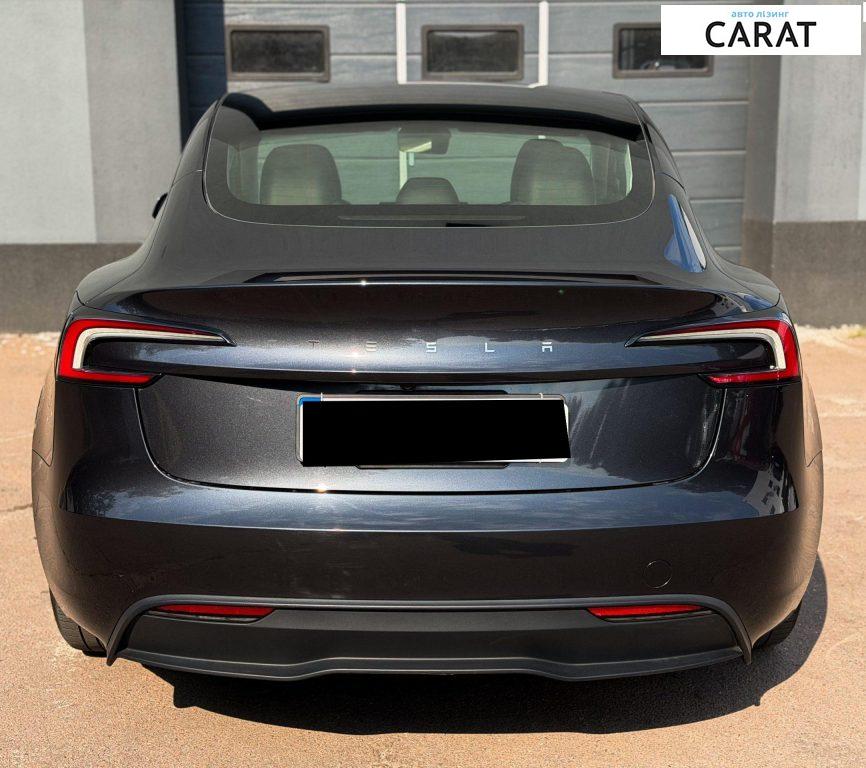 Tesla Model 3 2024