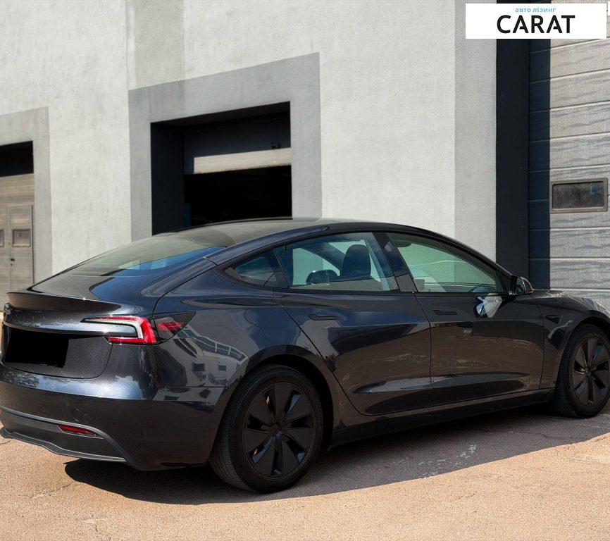 Tesla Model 3 2024