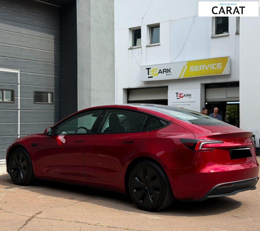 Tesla Model 3 2024
