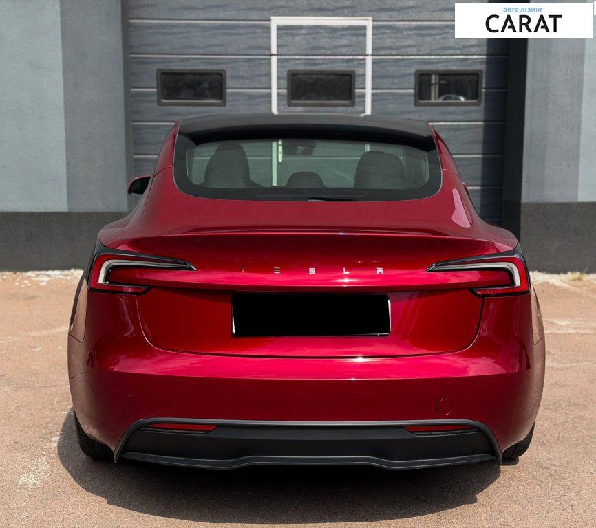 Tesla Model 3 2024
