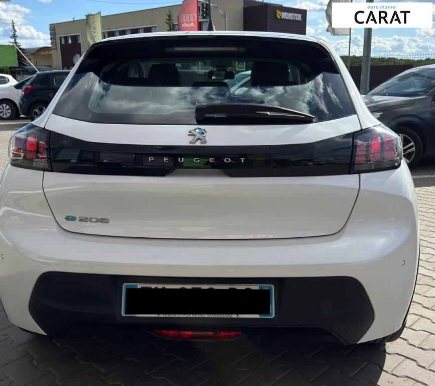 Peugeot 208 2021