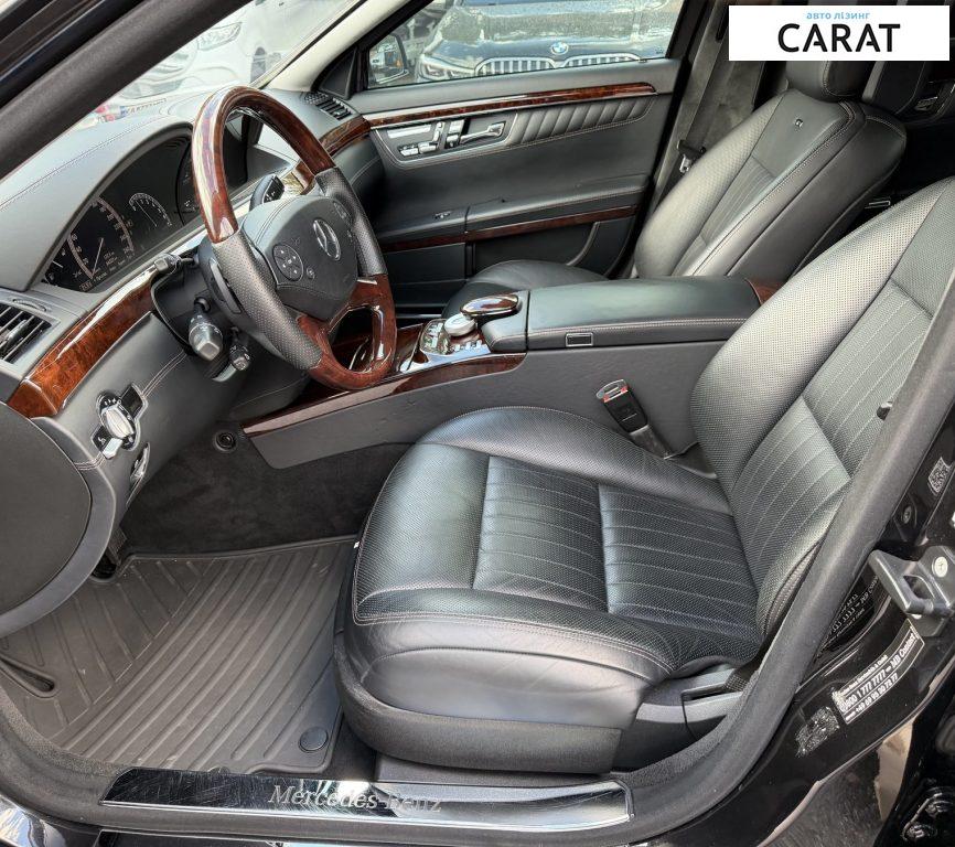 Mercedes-Benz S-Class 2012