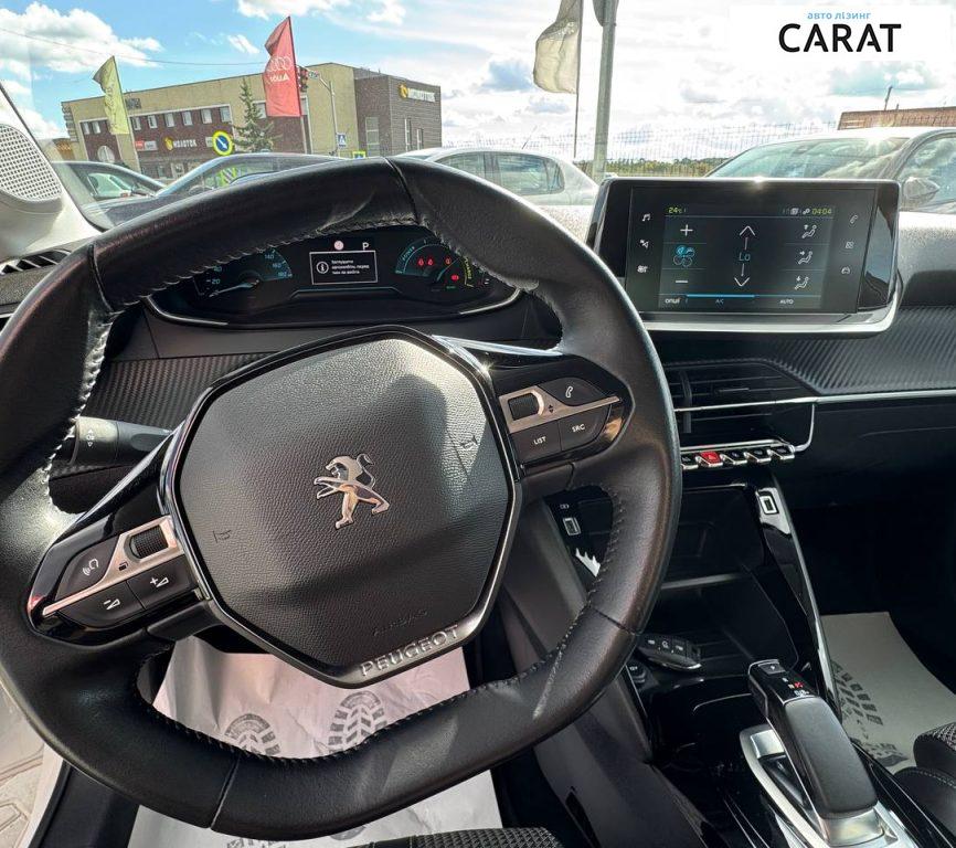 Peugeot 208 2021