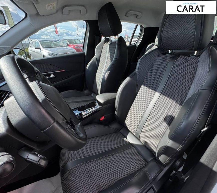 Peugeot 208 2021
