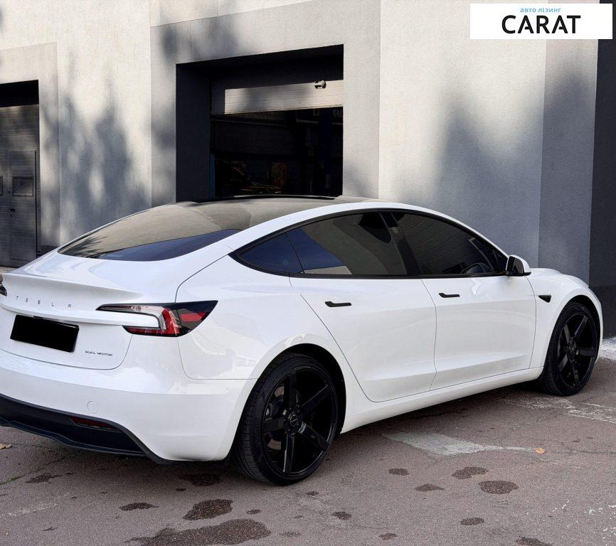 Tesla Model 3 2024