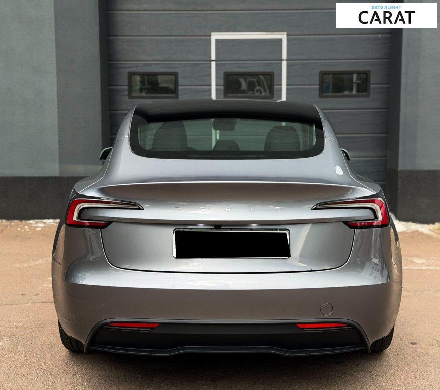 Tesla Model 3 2025