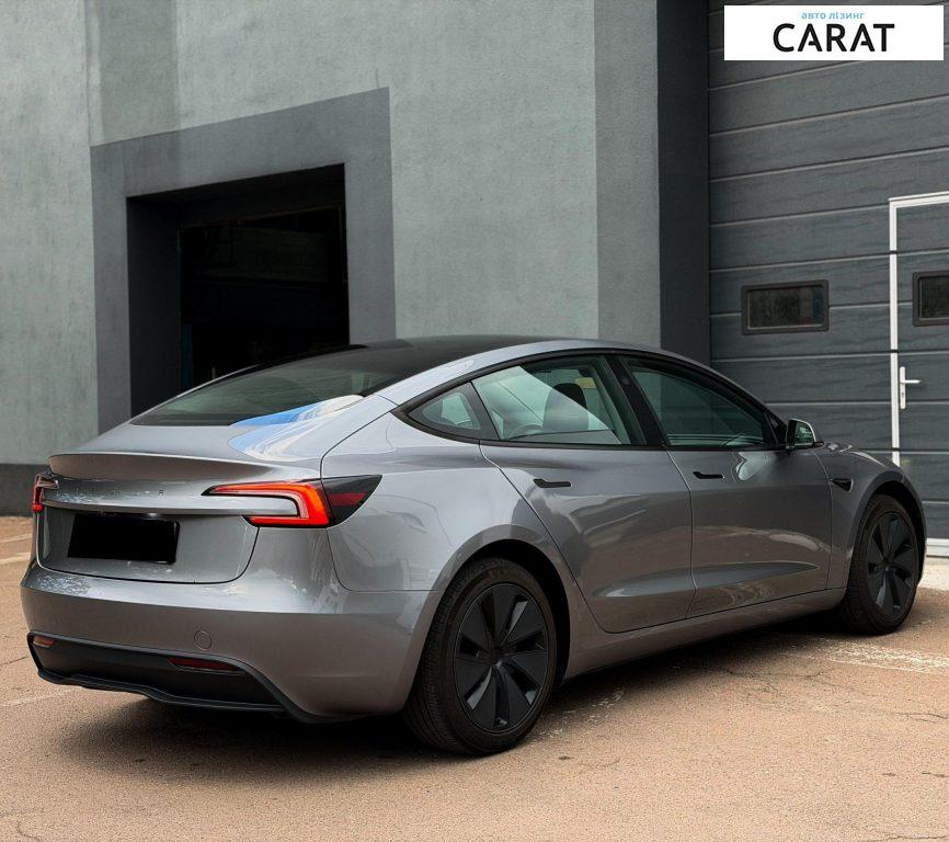Tesla Model 3 2025
