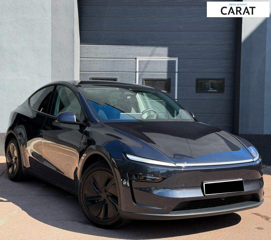 Tesla Model Y 2025