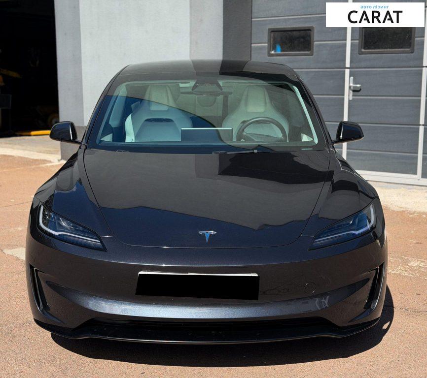 Tesla Model 3 2024
