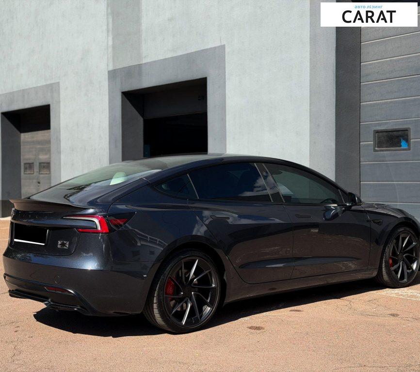Tesla Model 3 2024