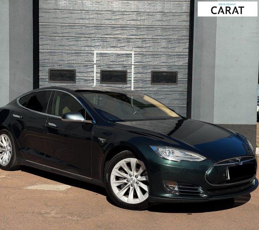 Tesla Model S 2013