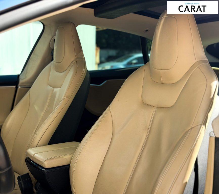 Tesla Model S 2013