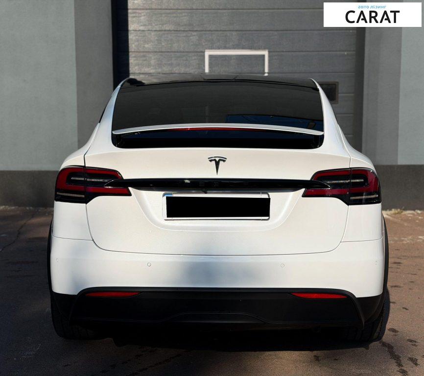 Tesla Model X 2022