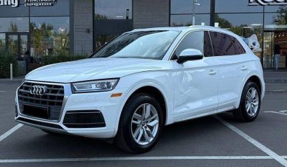 Розглянути Audi Q5 2019 Audi Q5 2019 - авто лізинг Carat