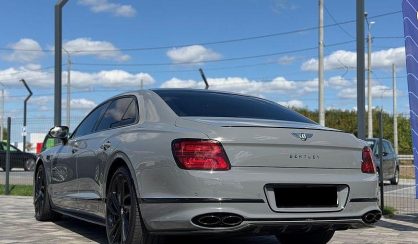 Bentley Flying Spur 2023