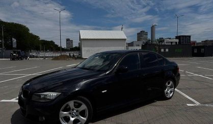 BMW 3 Series 2010