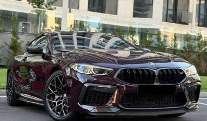 BMW M8 2021