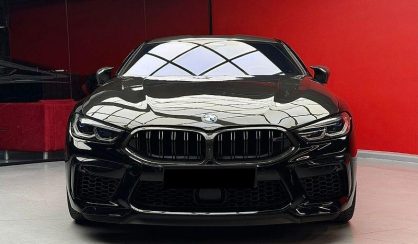 BMW M8 2023