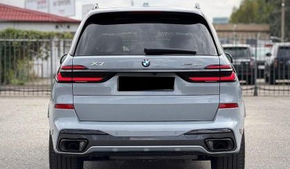 BMW X7 2025