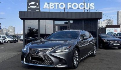 Рассмотреть Lexus LS 2018 Lexus LS 2018 - авто лізинг Carat
