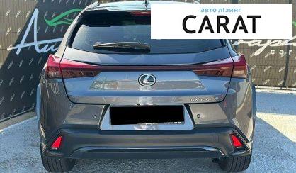 Lexus UX 2025