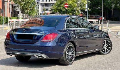 Mercedes-Benz C-Class 2021