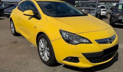 Opel Astra 2012