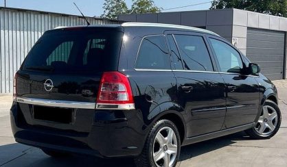 Opel Zafira 2012