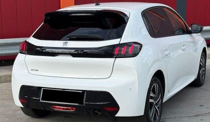 Peugeot 208 2022