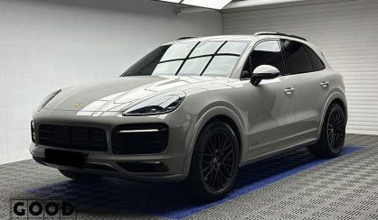 Porsche Cayenne 2021